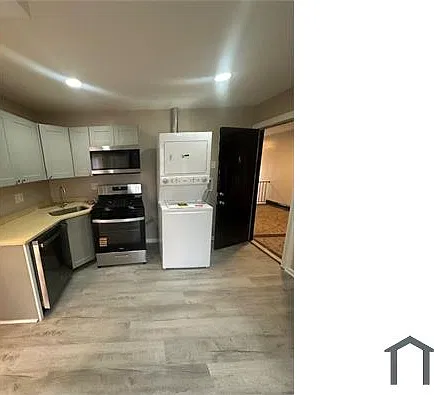 3 bed, $2,400 — Photo 4