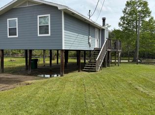 8933 Riverlodge Dr, Moss Point, MS 39562