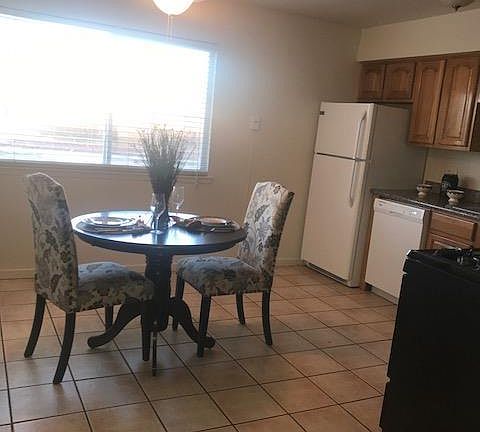 4th image of 1017 H St APT 18