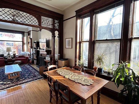 3rd image of 1108 N Damen Ave APT 2F