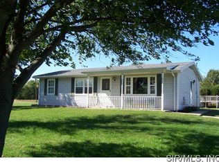 517 Woodburn Rd, Brighton, IL 62012