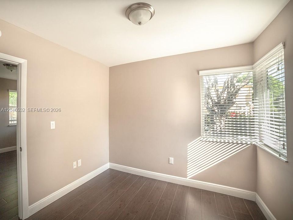 2nd image of 500 SW 9th Ave #1