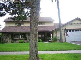 830 Spruce St, Riverside, CA 92507