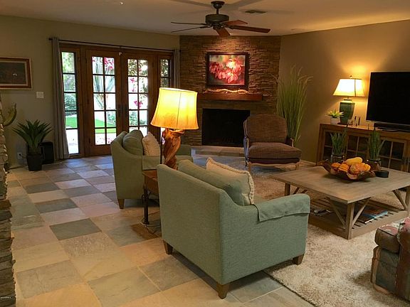 4th image of 8045 E Via De Viva