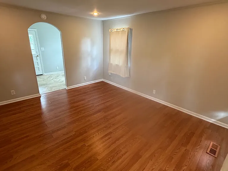 514 S Wooldridge Rd — Photo 4