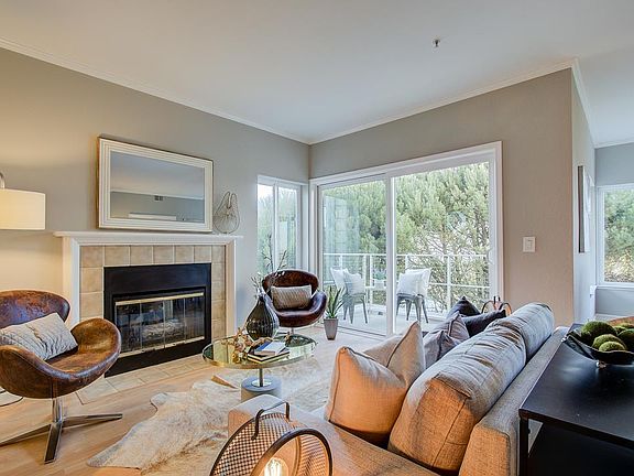 2nd image of 520 Pointe Pacific #702