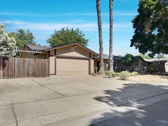 4th image of 9659 Bowie Way