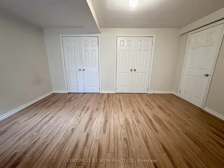 22 Mapleton Ave #LOWER — Photo 11