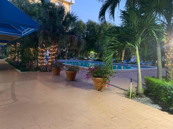 801 NW 47th Ave APT 301