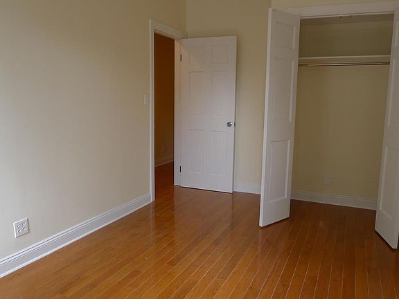 4th image of 4556 42nd St APT 1B