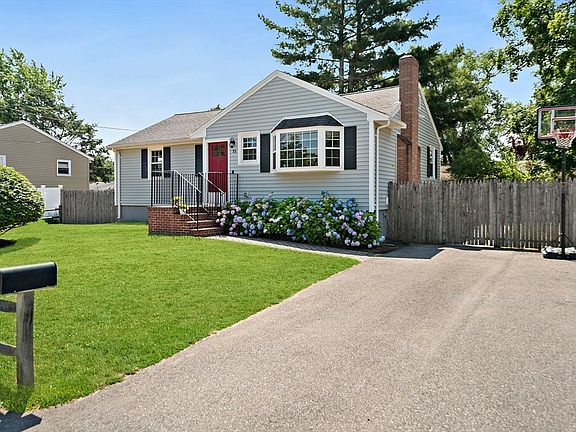 2nd image of 33 Bartlett Rd