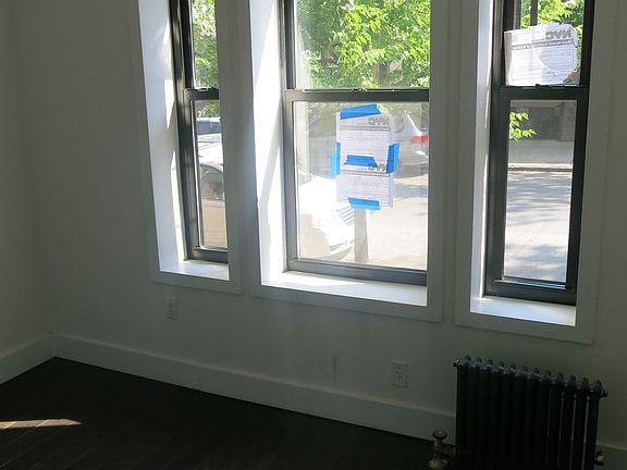 5th image of 48 Saint Nicholas Ave