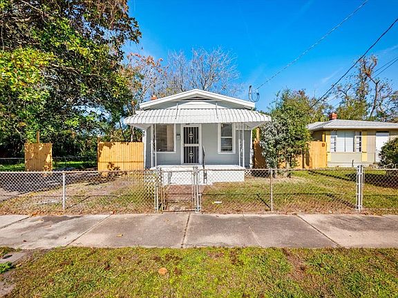 2nd image of 1025 W 25th St