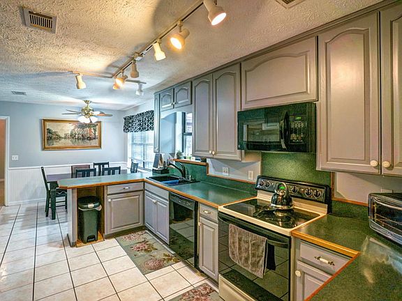 4th image of 4397 Fern Creek Dr