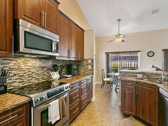 5th image of 3713 S Lancewood Pl