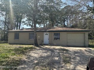 2735 Ridgeway Dr, Gautier, MS 39553