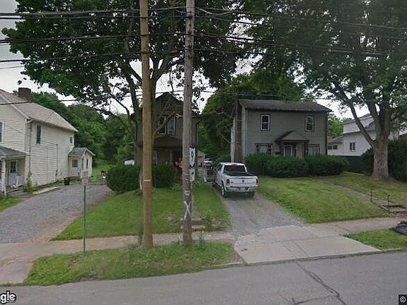 2nd image of 748 Newgarden Ave