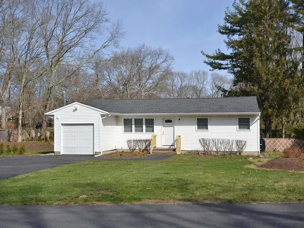 189 Jamaica Avenue, Medford, NY 11763