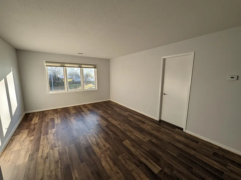 223 Carson St #3 — Photo 8