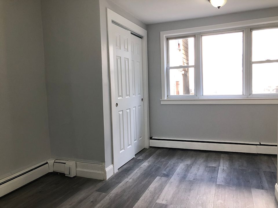 2nd image of 153 Nelson Ave #11E