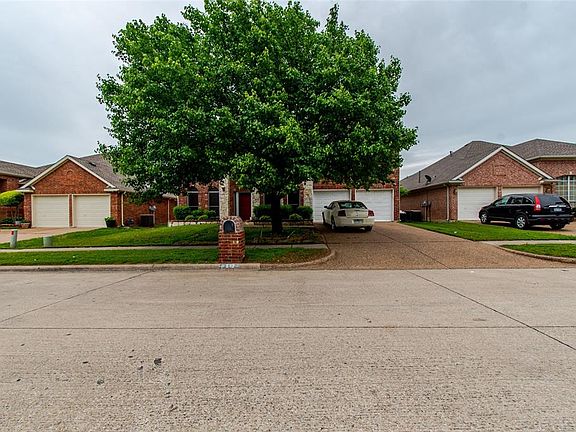 3rd image of 512 Mulberry Ln