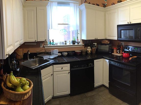 5th image of 3050 Taylor Ave