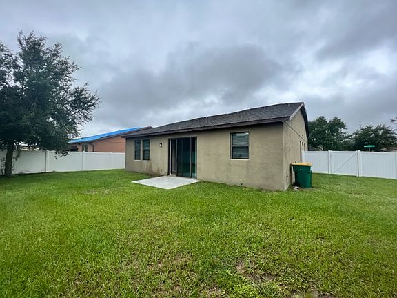 5th image of 3117 Harris Park Way
