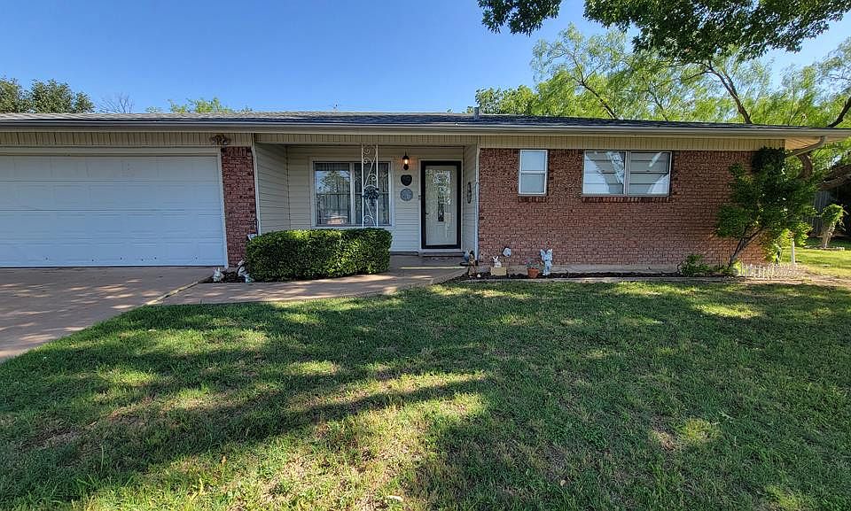 1st image of 309 Kennedy Dr