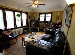 2916 S Kinnickinnic Ave, Milwaukee, WI 53207