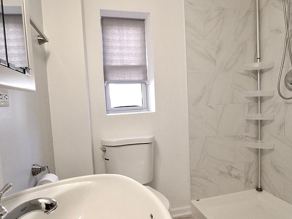 5th image of 1746 S Union Ave #1