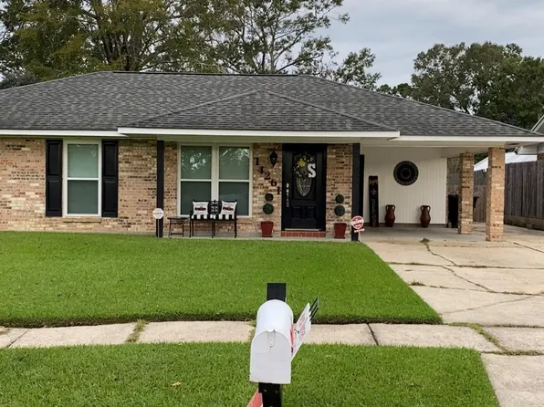 14261 Richardson Dr, Greenwell Springs, LA 70739