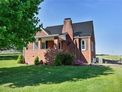 244 S Rebecca St, Saxonburg, PA, 16056