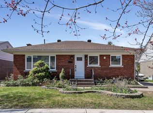 1960 Othello Ave, Ottawa, ON K1G 2A4