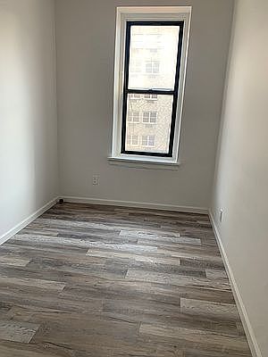 4th image of 347 E 78th St #2A