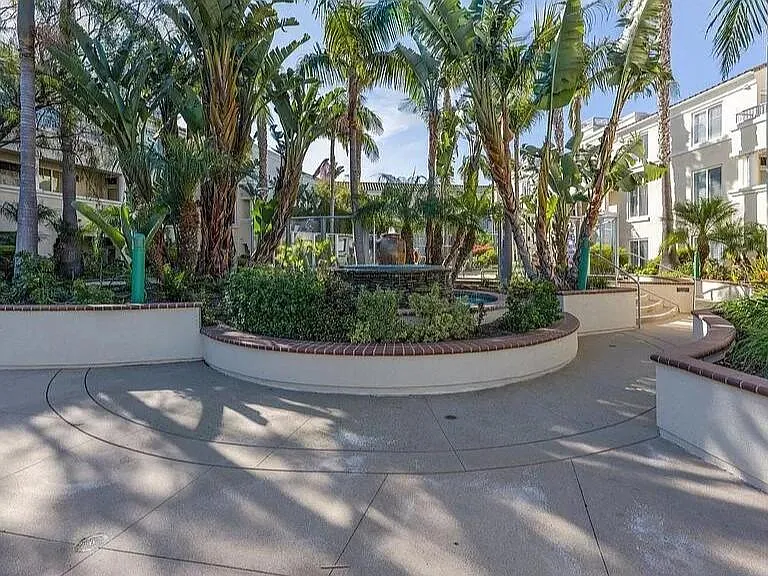 Tradewinds Dr — Photo 45