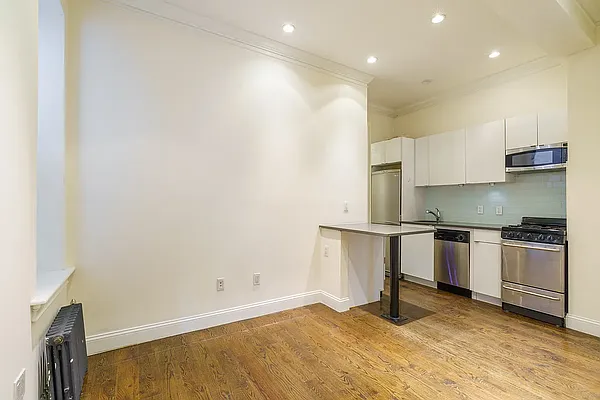 Rented by Dallien Realty Limited Liability Company | media 13