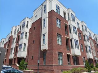 2810 Selwyn Ave #229, Charlotte, NC 28209