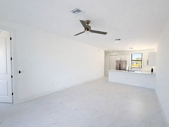 5th image of 4806 Golfview Blvd #4806