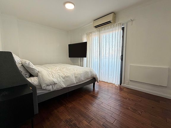 5th image of 141 Division St APT 9
