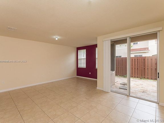 5th image of 219 Las Brisas Cir #219