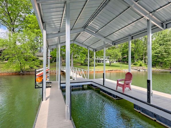 1204 Dogwood Trl, Hiawassee, GA 30546