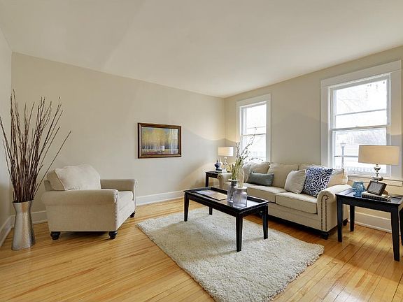 2nd image of 1110 W 25th St APT 102