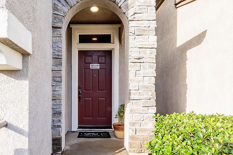 1st image of 2510 Huckleberry Cir