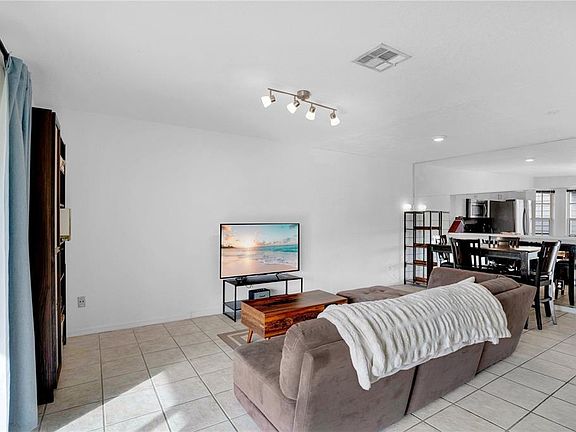 4th image of 12380 Shady Spring Way #105