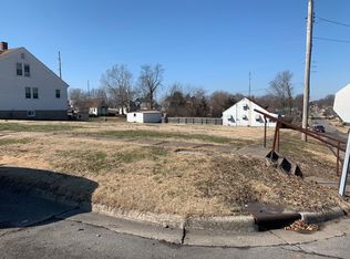 1329 Oak St, Chester, IL 62233