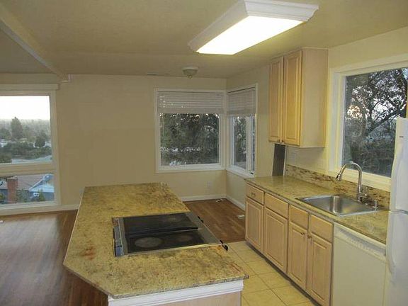 4th image of 2081 167th Ave