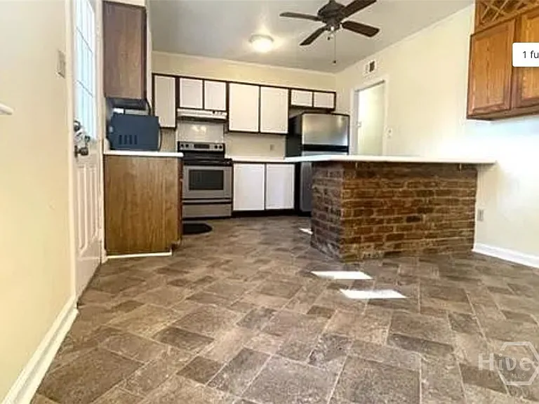 320 Chatham Villa Dr — Photo 7