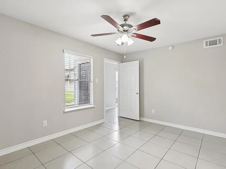 2-web-or-mls-11710 Briar Forest Dr Unit 2001-S1103-002