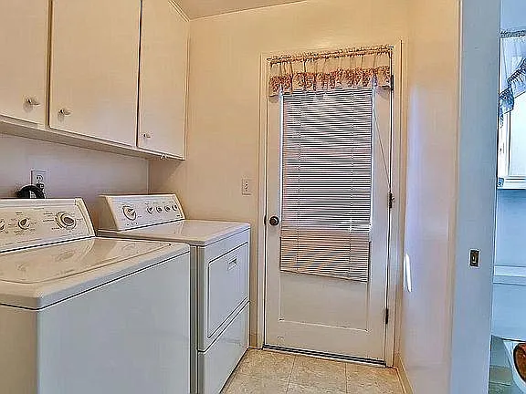 2617 Birchtree Ln — Photo 22