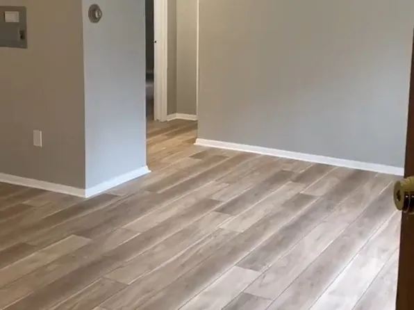 151 Oak St #6, Manchester, CT 06040